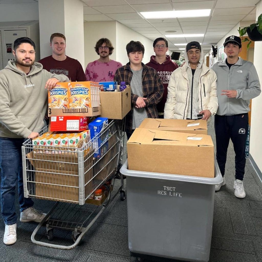 Architecture Club students collecting food donations